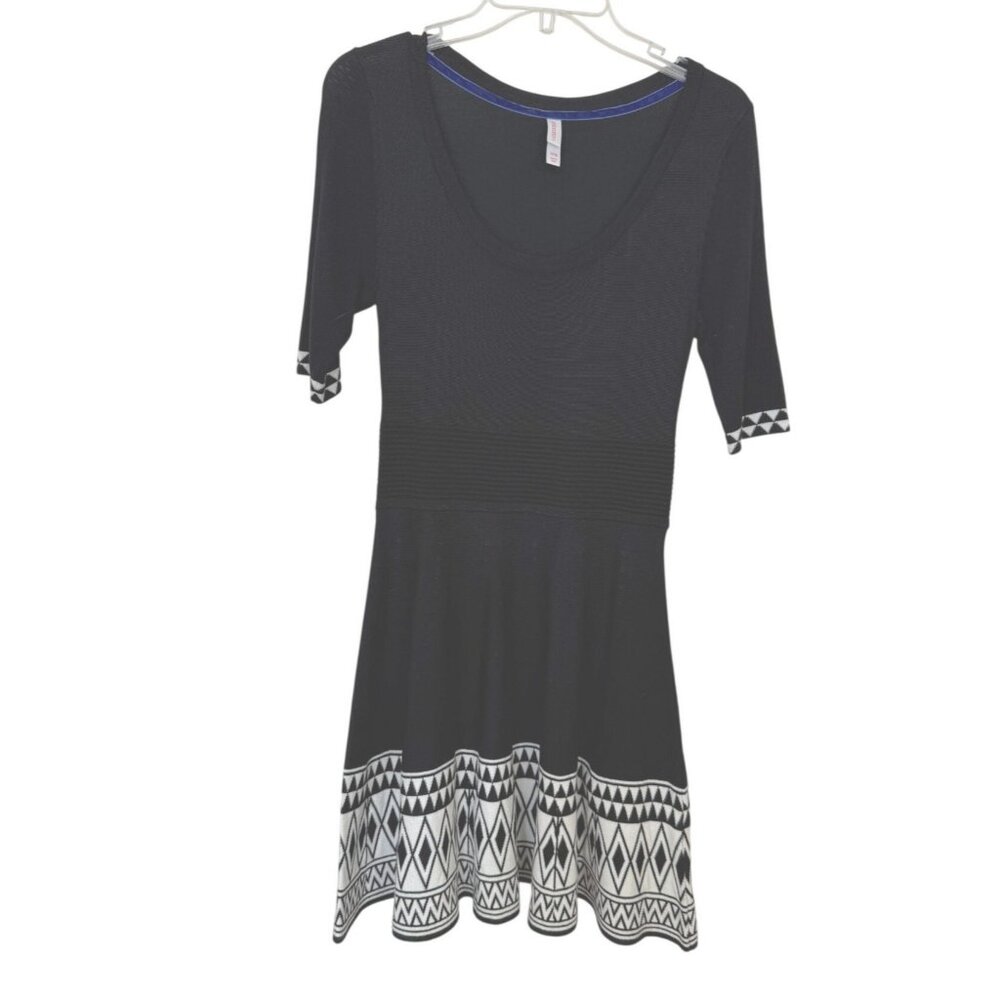 Xhilaration Black Fit & Flare Geometric Tribal Border Knit Dress M Office Career - Picture 2 of 10